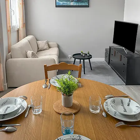 T2 Cuisine Equipee, Parking Prive, 4 Personnes באיו
