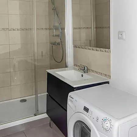 T2 Cuisine Equipee, Parking Prive, 4 Personnes * באיו