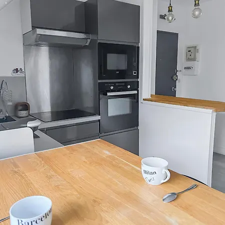 דירה T2 Cuisine Equipee, Parking Prive, 4 Personnes *