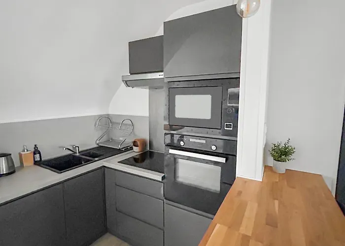 T2 Cuisine Equipee, Parking Prive, 4 Personnes Apartament