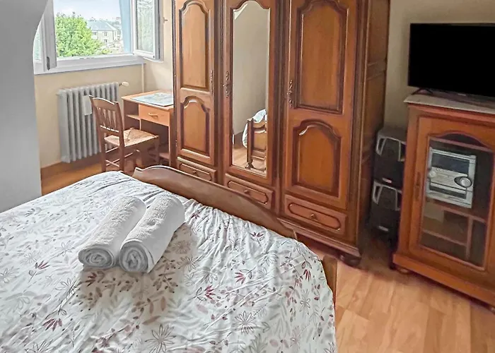 T2 Cuisine Equipee, Parking Prive, 4 Personnes Bayeux